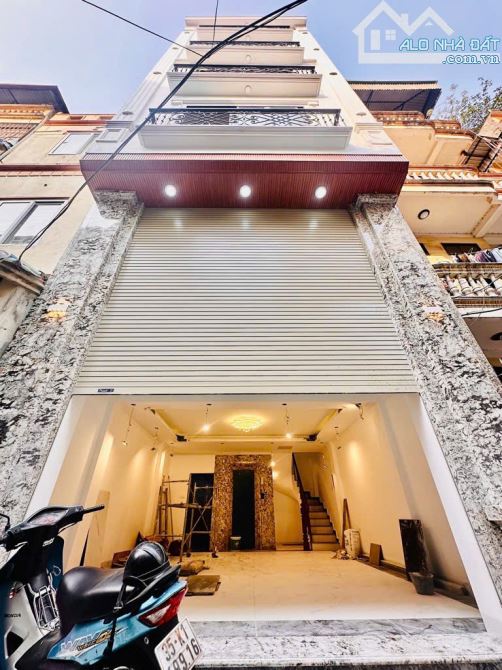 HOA HẬU PHỐ, 7 TẦNG THANG MÁY Ở LUÔN,PHÂN LÔ,, 50M2 GIÁ CHỈ 16.X TỶ