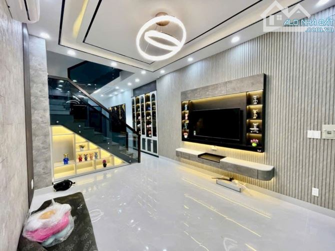 Nhà đẹp long lanh, chỉ xách vali về ở ngay, Nguyễn Thị Thập Q7, 70m2 nhỉnh 7 tỷ - 1