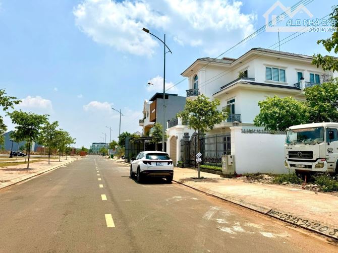 💥“Cực Hiếm! Nhà 1 Lầu View Trực Diện Hoa Viên TDP8, DT 5x23m, Đường 16.5m, Chỉ 7.3 Tỷ!” - 2