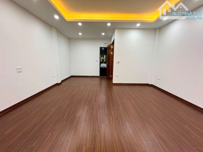 Bán nhà riêng Lĩnh Nam - Mai Động nhà mới tinh full Nội Thất 41m2 x5T - 3