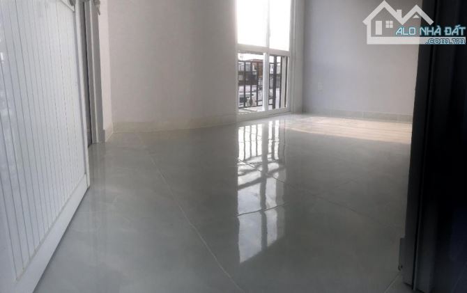 💥 Sát MT - Bán Nhà 4 Tầng Nguyên Hồng - 95m2 (9x10,5) - 12 Phòng Ngủ - 8,9 Tỷ - 4