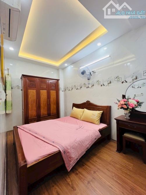 Bán nhà Quang Trung Gò Vấp, 2 tầng, 45m2 ( 3m x 14m), chỉ 4.38 ( TL) - 6