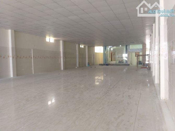 rẻ hơn thị trường, Nhà mặt tiền 600m2 ngang 10m Cây Keo Tam Phú Thủ Đức