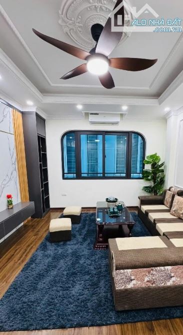 Nhà đẹp ở ngay Miêu Nha, 42m2, 6T, TM chỉ 6,49 tỷ, OTO, KD vip - 1