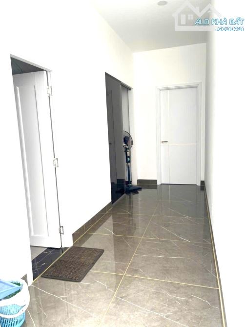 CHỢ DĨ AN 1. CHỈ VÀI BƯỚC CHÂN. Ô TÔ NGŨ TRONG NHÀ. 143m². 3 Tầng. Chỉ 7,3  tỷ. - 4