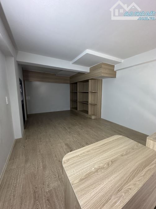 BÁN CHDV CHUYÊN NGHIỆP BÌNH THẠNH - 4 TẦNG - 7 PHÒNG KHAI THÁC NGAY - 80M² (6x12) LÔ GÓC - 7