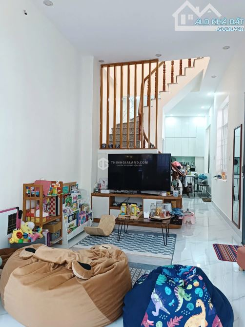 BÁN NHÀ GÓC 2 MẶT THOÁNG – SÁT BIỂN BÃI SAU, LẠC LONG QUÂN, PHƯỜNG 2, TP. VŨNG TÀU