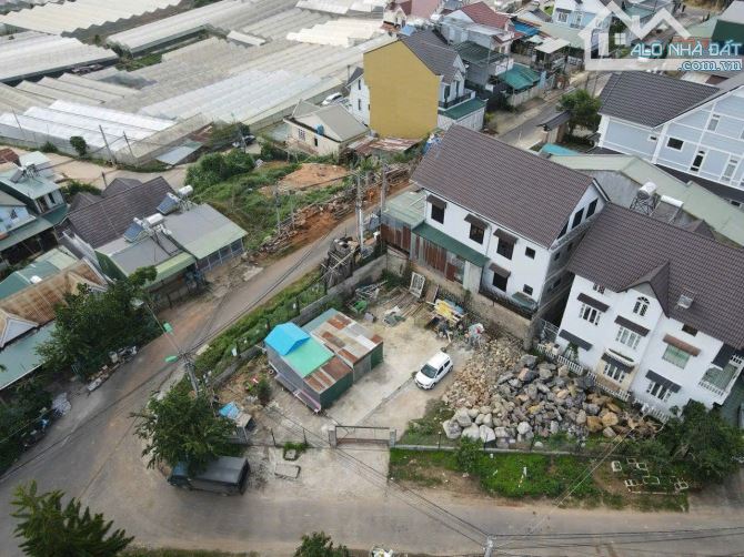 CHỦ CẦN BÁN LÔ ĐẤT 2 MẶT TIỀN ĐƯỜNG NGÔ QUYỀN