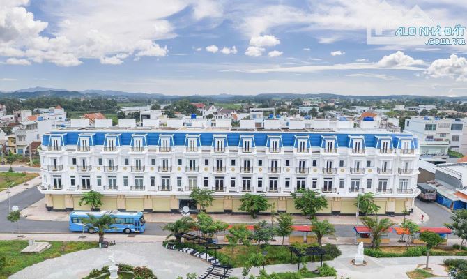 Cần Bán Nhanh Nhà RiverSide Market,Cần Đước,4,5x16m,3 lầu,View Công Viên,Sổ Hồng Riêng