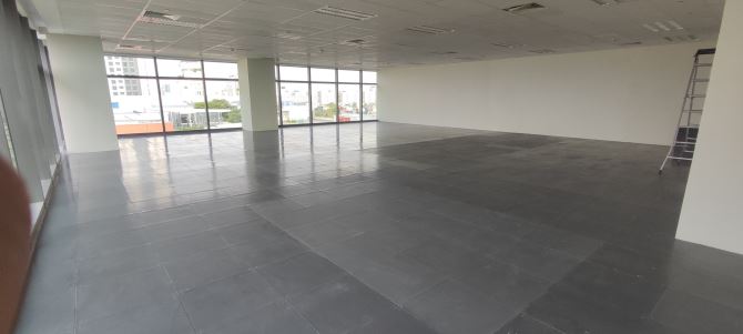 Cho Thuê Văn Phòng Mặt Tiền Đường Điện Biên Phủ Quận Bình Thạnh DT 200m2 giá 80 triệu/th