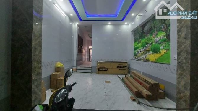 Nhà Khu Tên Lửa Mặt Tiền 4 Tầng 100m2 Kinh Doanh Đỉnh Chỉ 11.5 Tỷ