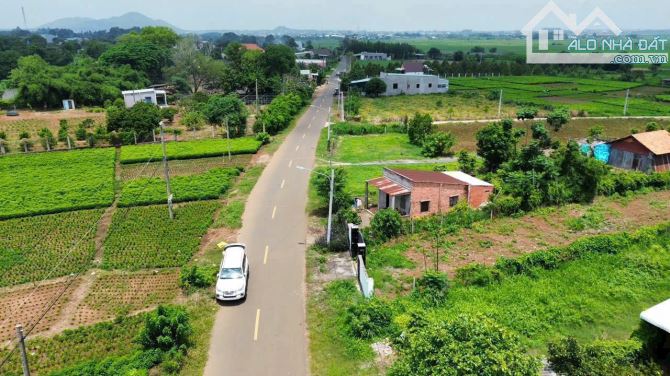 497m2- 100 thổ cư bao rào kiên cố - thị trấn Đất Đỏ. Làm nhà vườn bao đẹp, Cách biển 15 ph