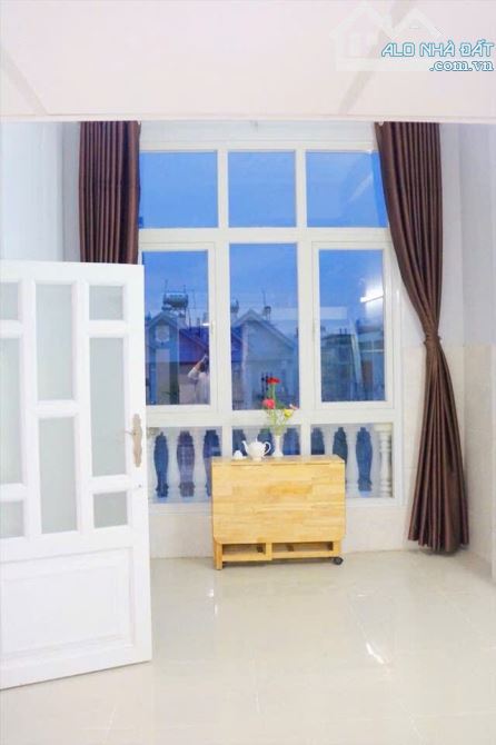 Cho thuê duplex full nội thất, cửa sổ lớn. Gần cầu phú Mỹ, phú Mỹ Hưng Quận 7