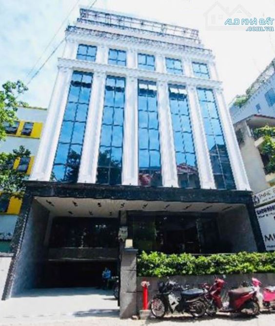 Bán Tòa Văn Phòng Mặt Phố Từ Hoa, Tây Hồ DT 400m2, 10T, MT 11.5m. Giá Cực Rẻ