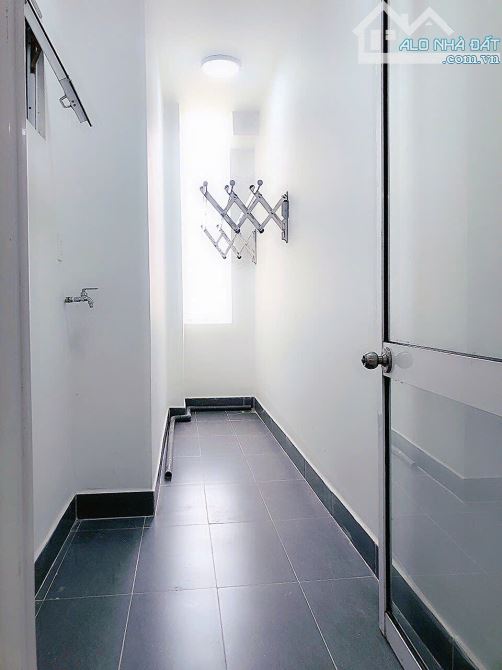 Bán CCThanh Nhựt  MT Đường Phạm Thế Hiển -63,8m/2- 2PN 2WC- F7 Q8 - 11