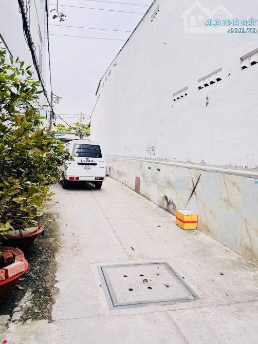 ❌HẺM XE TẢI 5M - BÌNH LONG 1 CĂN RA ĐƯỜNG 12M - 85m2 (4.3x20) nở hậu - 4 tầng - 8.1 tỷ - 1