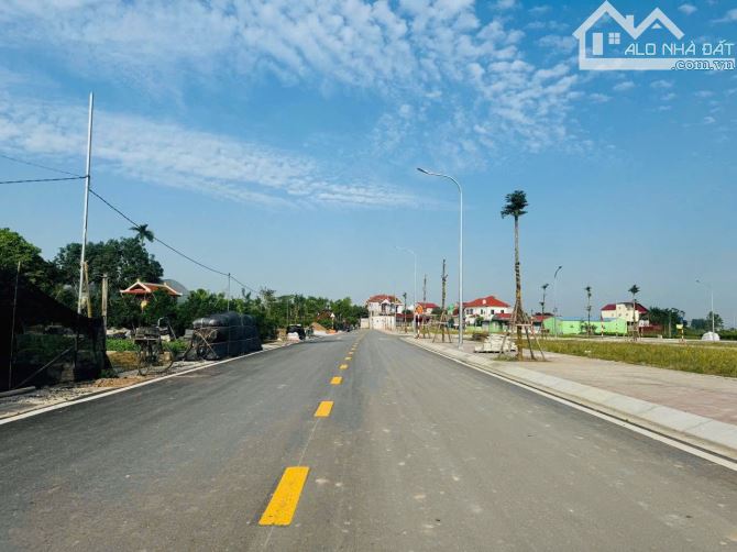 Chính chủ gửi bán lô đất 70 m thôn hoàng trạch xã mễ Sở. Giáp VĐ4,khu tái định cư. Giá tot - 1