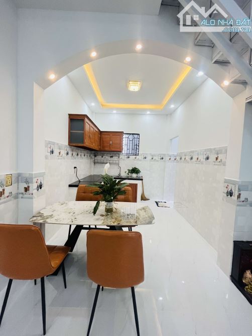 Bán Nhà TTH 29.(Nguyễn Văn Quá) 40m2, 2Tầng Mới Tình vào ở ngay đón Tết, Hẻm Thông Tứ Tung - 1