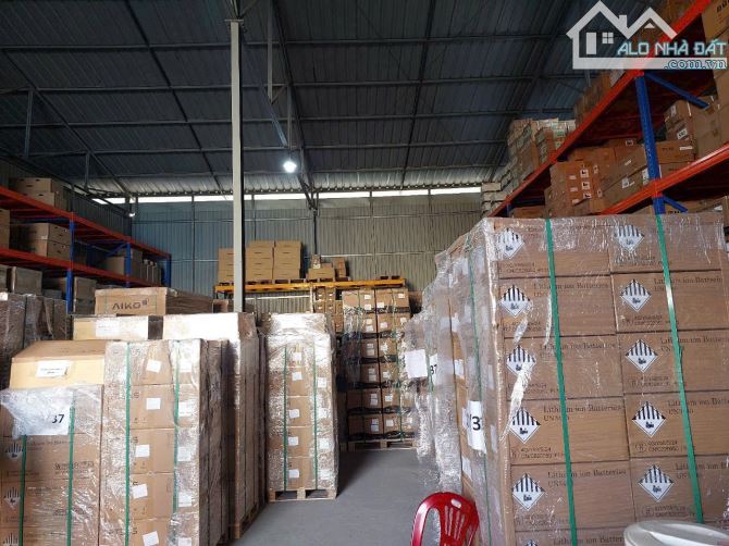CHO THUÊ KHO XƯỞNG QUẬN 7 DT 400m  Vị trí trung tâm đường Nguyễn Văn Quỳ giáp cầu Phú Mỹ. - 2