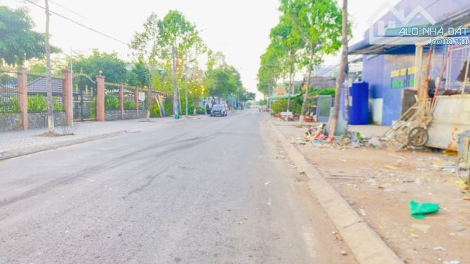Cho thuê đất 330 m2 gần chợ nổi Cái Răng 7 triệu - 2