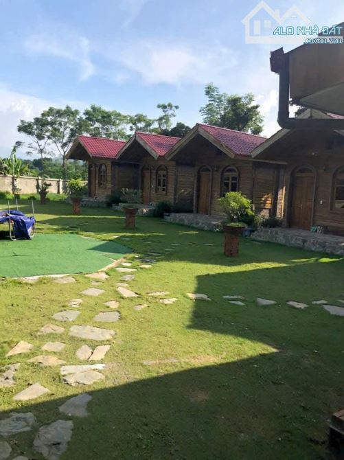 Bán đất tặng resort 3179m, 400mTC, Vân Hòa Ba Vì, giáp Yên Bài, cách UB 0.9km, chỉ 13.9tỷ - 2