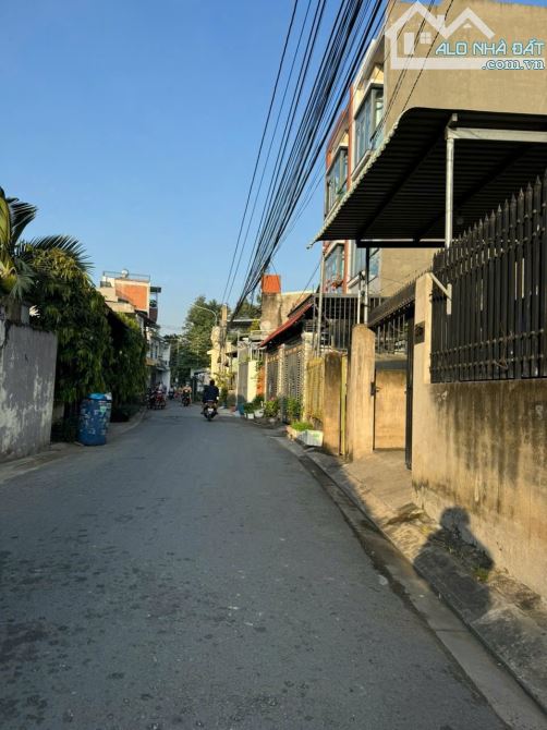 Bán Đất sổ hồng riêng, Phường đông hòa dĩ an bình dương 2 tỷ 350 68m2 - 2