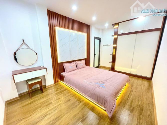 BÁN NHÀ TẬP THỂ KHƯƠNG TRUNG, THANH XUÂN – DIỆN TÍCH 100M² – VỊ TRÍ ĐẸP – CHỈ HƠN 3 TỶ - 3