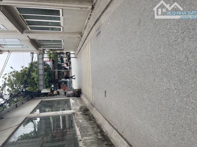 Minh Khai - BTL Nhà Đẹp Dân Xây,Ngõ Thông, Lô Góc 7 Chỗ Đỗ Cửa - 3