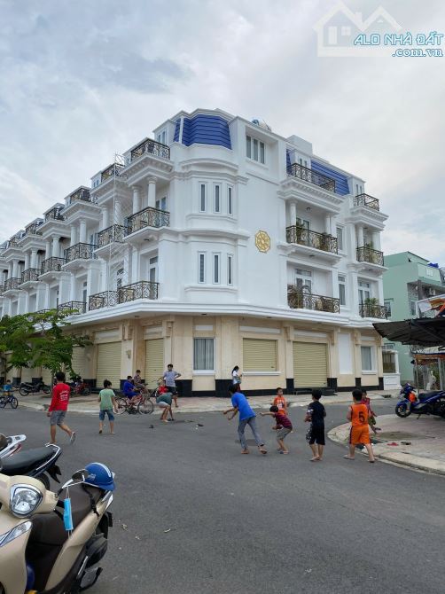 Cần Bán Nhanh Nhà RiverSide Market,Cần Đước,4,5x16m,3 lầu,View Công Viên,Sổ Hồng Riêng - 3