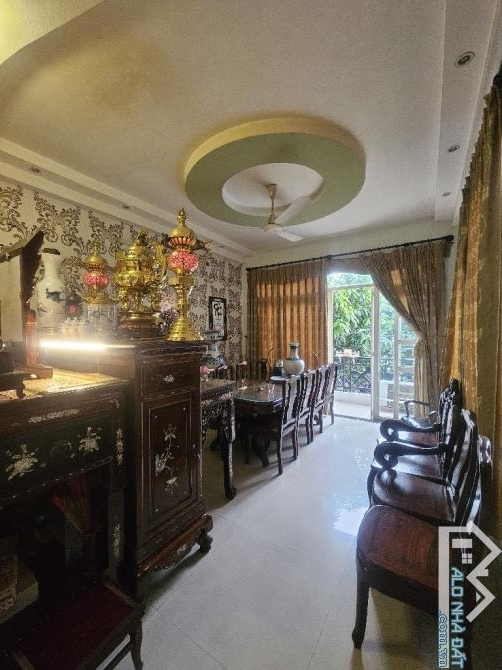 BIỆT THỰ - NGÃ TƯ LÝ CHIÊU HOÀNG - TRẦN VĂN KIỂU -DT: 8*22M (173M2) -P.10- Q.6- GIÁ 30 TỶ - 4