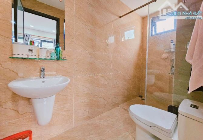 BÁN NHÀ 3 TẦNG - 110M2 - TRUNG TÂM PHƯỜNG BÌNH CHIỂU - NHỈNH 7 TỶ ! - 4