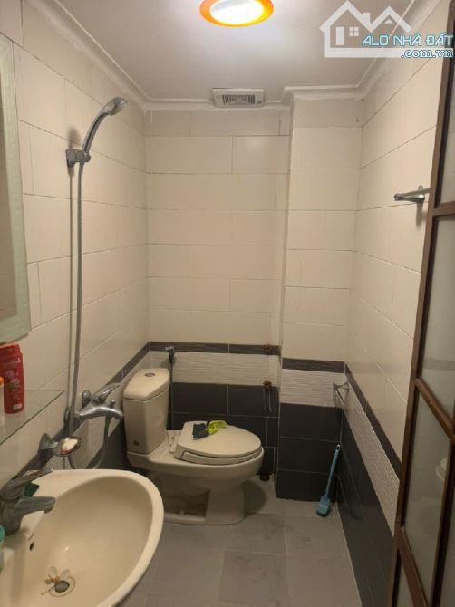 Ngõ 3 Gác Thông Tứ Tung - Nhà Đẹp Full Nội Thất,ngõ phố Trương Định dt: 42m, mt: 4,5m, 4t - 4