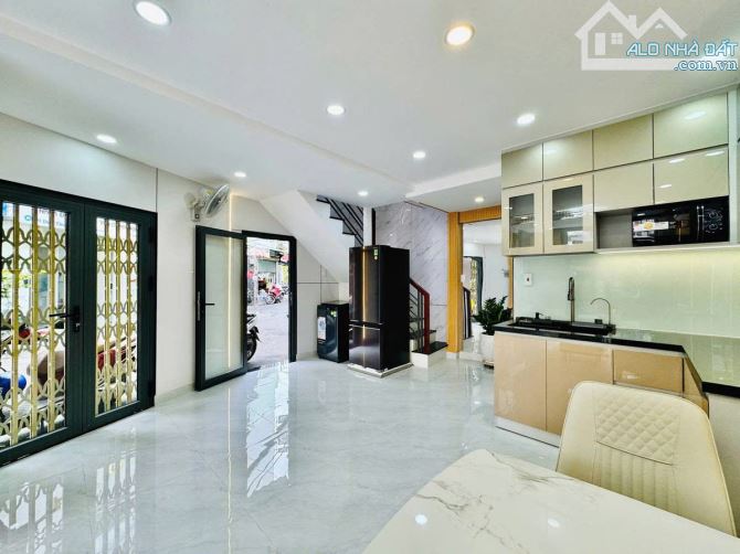 🏡✨✨ BÁN NHÀ MẶT TIỀN - DUY TÂN 4,5m, dài 10m (nở hậu) - Ô tô 7 chỗ đậu nhà thoải mái - 6