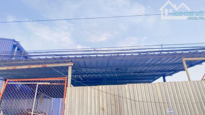 Cho thuê đất 330 m2 gần chợ nổi Cái Răng 7 triệu - 6