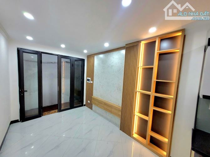 Tôi cần bán nhà Căn góc 25m2 * 4 tầng, tại ngõ 204 phố Hồng Mai, Hai Bà Trưng - 7