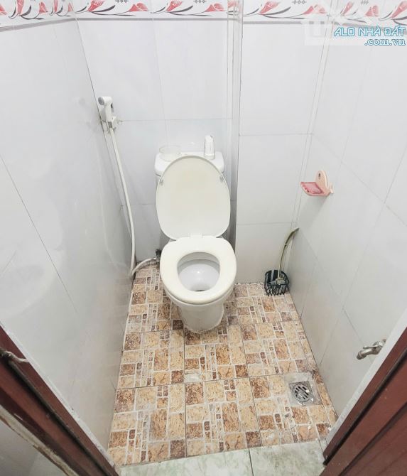 Nhà mới sơn, (3.5x20m 1 lầu 3PN 2WC), HXH 161/50B Lạc Long Quân, Q.11 - 9