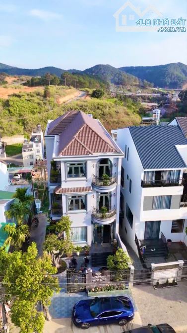 💥 VILLA GÓC 2MT SIÊU ĐẸP NGAY TRUNG TÂM - NỘI THẤT SANG TRỌNG - TIỆN ÍCH ĐẦY ĐỦ