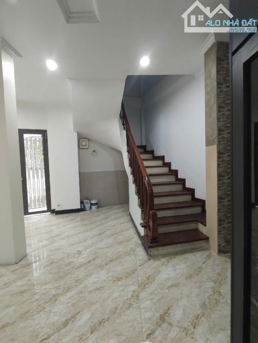 NGUYÊN XÁ BẮC TỪ LIÊM. LÔ GÓC - Ô TÔ TRÁNH - KINH DOANH  - 60M 10,8 TỶ. - 10