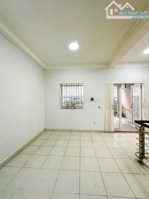 👉👉👉 Bán Nhà Lê Quang Định 6 x 10m, nở hậu 8m 🏡 Kết cấu: 1 trệt, 2 lầu, sân thượng - 11