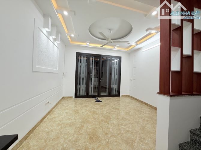 🕍Nhà đẹp ngõ 38 Xuân La - Tây Hồ 35m2 5 tầng mt 4,5 nét nhỉnh 6 Tỷ - NHÀ ĐẸP - SỔ NỞ HẬU - 1