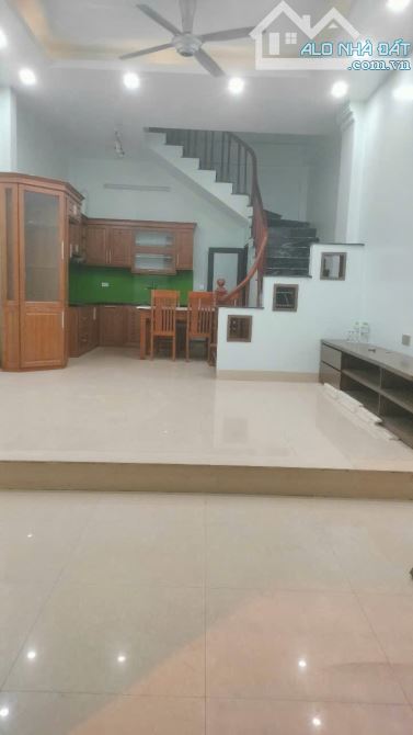 HIẾM!!Cho thuê nhà nguyên căn 4T-42m-4PN ở Đại Mỗ gần AEONMALL Hà Đông, đầy đủ nội thất - 1