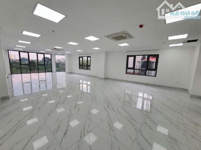 Tòa văn phòng phố Hoàng Quốc Việt 122m2, 8 tầng lô góc kinh doanh giá 41.8 tỷ có TL - 2