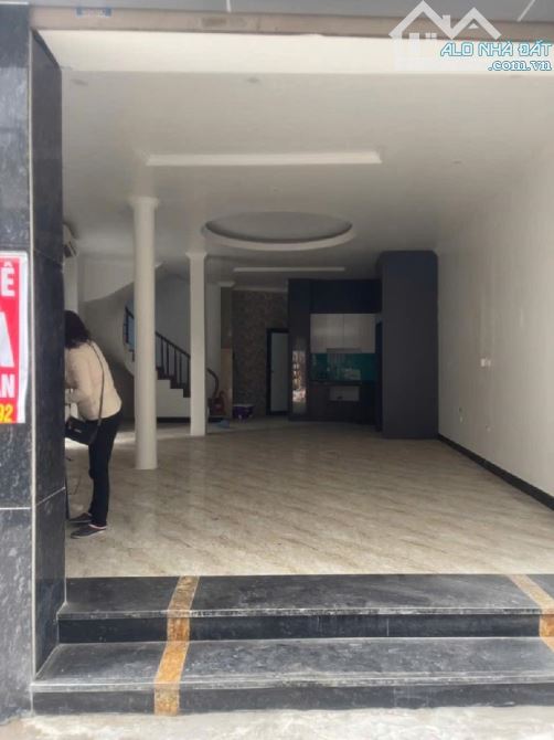 NGUYÊN XÁ BẮC TỪ LIÊM. LÔ GÓC - Ô TÔ TRÁNH - KINH DOANH  - 60M 10,8 TỶ. - 2