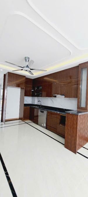 BÁN NHÀ PHÂN LÔ KIM ĐỒNG, Ô TÔ, VỈA HÈ, KINH DOANH, 7 TẦNG THANG MÁY, 52M2 GIÁ CHỈ 2X TỶ - 2