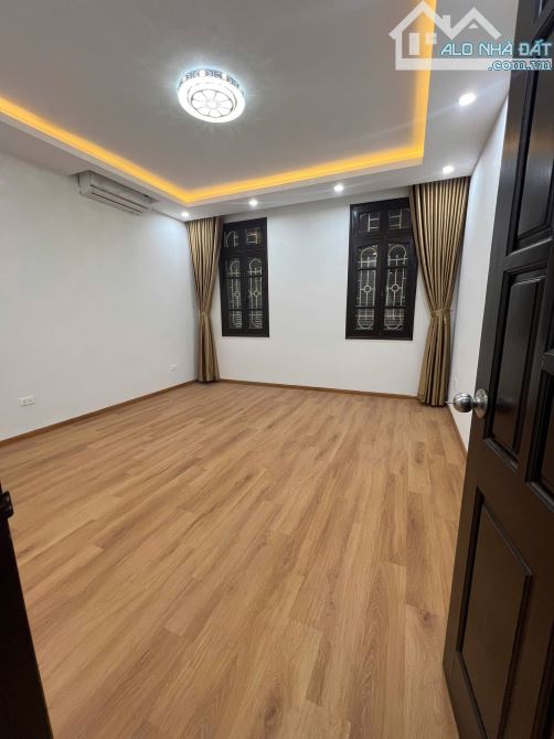 Bán nhà Phố Hồ Tùng Mậu, Phú Diễn, Bắc Từ Liêm. Garaoto. 7 tầng. Giá: 13,8 tỷ - 2