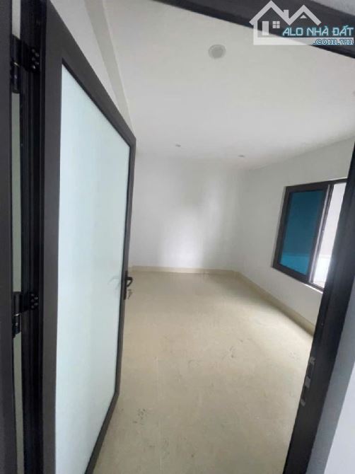 NGUYÊN XÁ BẮC TỪ LIÊM. LÔ GÓC - Ô TÔ TRÁNH - KINH DOANH  - 60M 10,8 TỶ. - 3