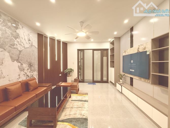 🏡 Võ Chí Công - Nghĩa Đô - Cầu Giấy 45m2 5 tầng nhỉnh 6 Tỷ - Nhà rất gần phố, ngõ thông t - 3