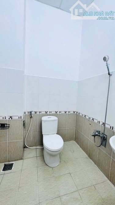 Nhà mê mới kít mặt tiền Hùng Vương - giá 5tỷ790 - 4