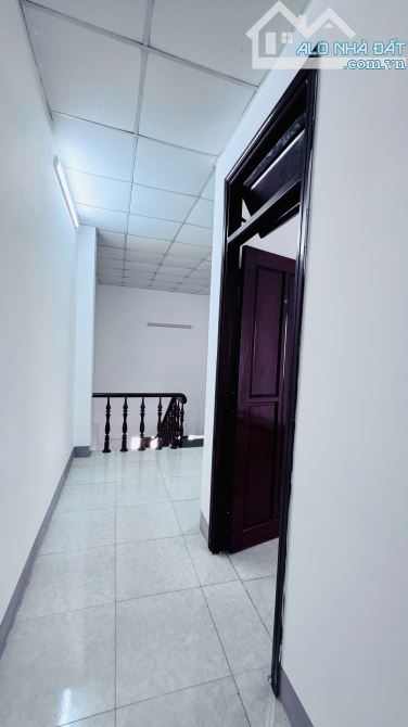 Nhà mê mới kít mặt tiền Hùng Vương - giá 5tỷ790 - 5