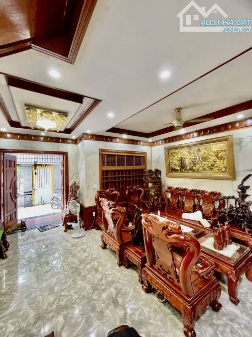 BÁN BIỆT THỰ LÊ VĂN KHƯƠNG HIỆP THÀNH Q12 171m2 3 TẦNG 9 x 19 CHỈ 13.5 Tỷ - 4